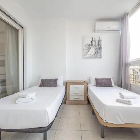 Apartamento Torre Domo Levante Playa Ganna *